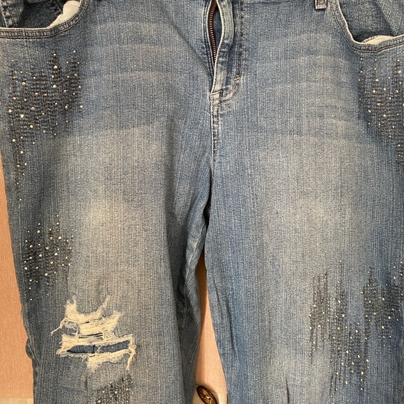 Style & Co. Women's Light Blue Distressed Boyfriend Jeans - Picture 2 of 9